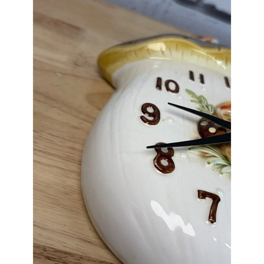 Vintage 1970's Sears Merry Mushroom Clock Retro Kitchen MCM Works Mint